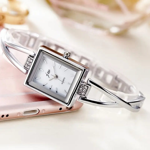 Elegant Vintage Rectangular Ladies' Wrist Watch