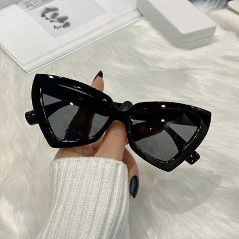 fashionable display glasses