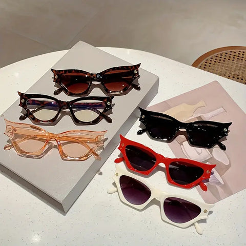 Cat Eye Fashion Glasses With Modern Retro Style